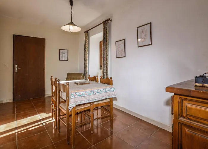 Apartment Cozy In Carcheto Brustico Stazzona